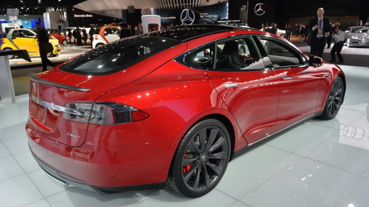 04-tesla-model-s-p85d-detroit-1 dünyanın en hızlı elektrikli otomobili tesla model s p100d! Dünyanın En Hızlı Elektrikli Otomobili Tesla Model S P100D! 04 tesla model s p85d detroit 1