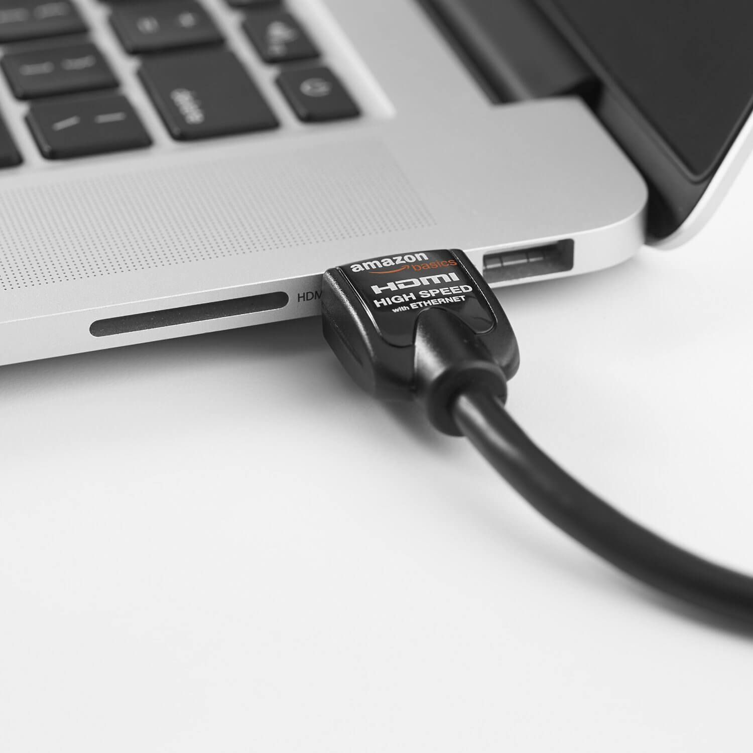 Macbook HDMI kablosu Macbook HDMI Görüntü Macbook HDMI Görüntü Kalitesi Düşük Sorunu macbook hdmi kablosu
